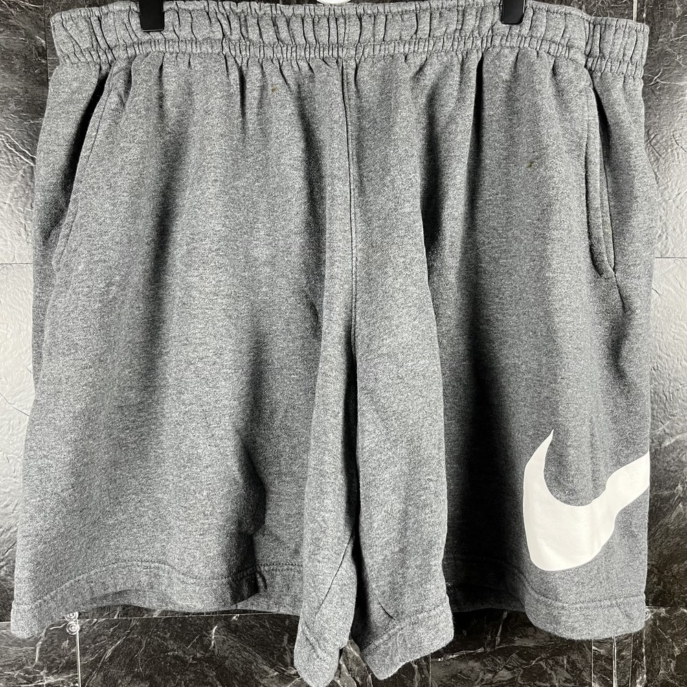 Nike Men's Grey Sportswear Fleece Shorts 2XL -Flaws